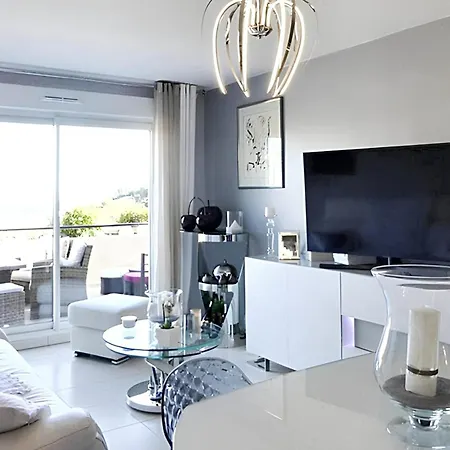 A La Napoule 50 M² Avec Piscine * Mandelieu