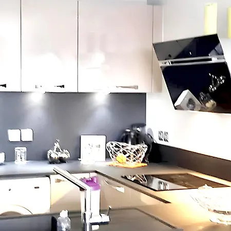A - 50 M² - Avec Piscine Mandelieu