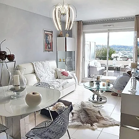 A - 50 M² - Avec Piscine Апартаменты *