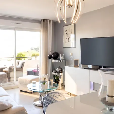 Appartamento à - 50 M² - Avec Piscine *