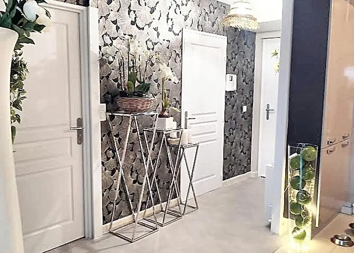 A - 50 M² - Avec Piscine Apartman