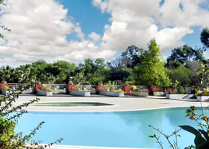 A - 50 M² - Avec Piscine *